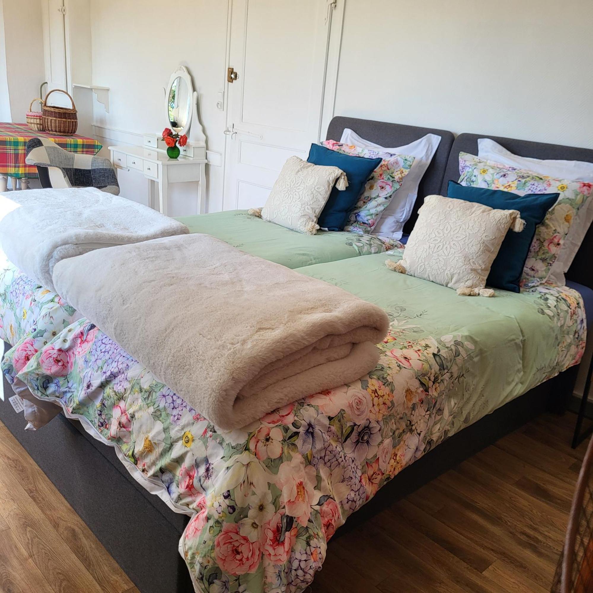 La Maison Horlogere , Spas Et Bain Nordique Les Fontenelles Esterno foto